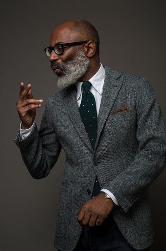 Dark Green Polka Dot Wool Tie Outfits For Men: Teaming a grey herringbone wool blazer and a dark green polka dot wool tie will be undeniable proof of your outfit coordination prowess.