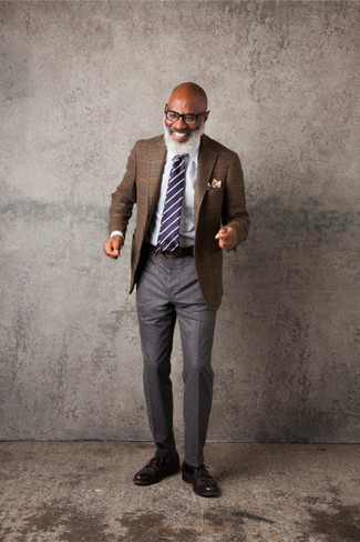 Purple Pocket Square Outfits: To achieve a relaxed casual look with a twist, wear a brown plaid blazer and a purple pocket square. Ramp up your whole ensemble by rocking a pair of dark brown leather derby shoes.