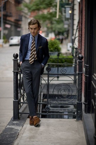 Multi colored Print Pocket Square Outfits: Consider pairing a navy blazer with a multi colored print pocket square if you're scouting for a look option that speaks bold casual style. You can take a smarter approach with footwear and rock a pair of brown suede derby shoes.