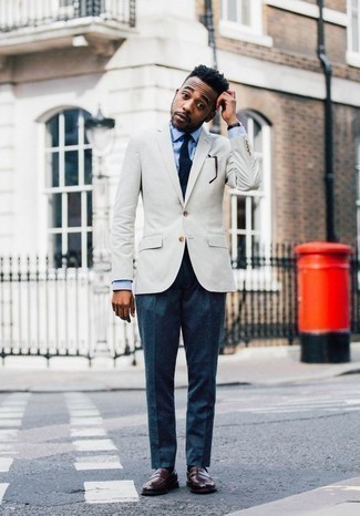 Light Blue Dress Shirt with Beige Blazer Dressy Warm Weather Outfits For Men: Putting together a beige blazer with a light blue dress shirt is an on-point pick for a classic and sophisticated outfit. Burgundy leather loafers are a good option to round off your ensemble.