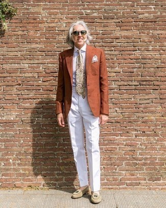 Tobacco Blazer Outfits For Men: Pairing a tobacco blazer and white dress pants is a guaranteed way to inject your styling repertoire with some masculine elegance. When in doubt about what to wear on the footwear front, stick to beige suede loafers.