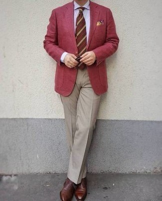 Red Blazer Outfits For Men: A modern gentleman's polished collection should always include such wardrobe heroes as a red blazer and beige dress pants. Brown leather oxford shoes integrate seamlessly within plenty of outfits.