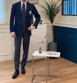 Navy Embroidered Blazer Outfits For Men: Try pairing a navy embroidered blazer with charcoal dress pants and you'll be the picture of polish. For a smarter aesthetic, complement this outfit with a pair of black leather oxford shoes.