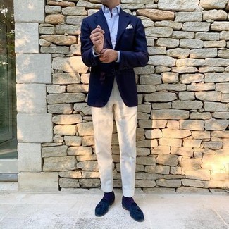 Beige Dress Pants Outfits For Men: This combination of a navy blazer and beige dress pants is a never-failing option when you need to look extra classy. The whole getup comes together perfectly when you complete this outfit with a pair of navy suede tassel loafers.