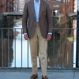 Beige Dress Pants Outfits For Men: This combo of a brown blazer and beige dress pants is perfect when you need to look extra sharp and classy. A pair of brown suede tassel loafers is a nice option to finish your getup.