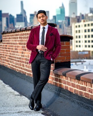 Burgundy Corduroy Blazer Outfits For Men: For a look that's stylish and camera-worthy, rock a burgundy corduroy blazer with black dress pants. Black leather oxford shoes will be a welcome addition for this getup.