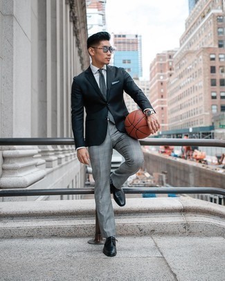Charcoal Socks Outfits For Men: Try pairing a black blazer with charcoal socks to get a laid-back and stylish outfit. You could go down a classier route with shoes by rocking black leather derby shoes.