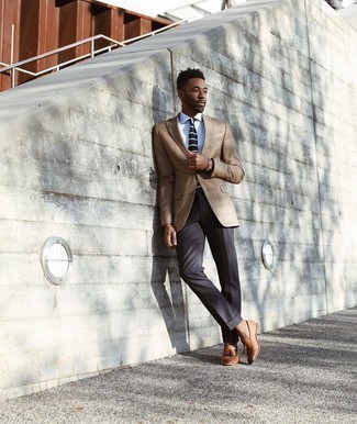Gold Bracelet Outfits For Men: Dress in a tan plaid blazer and a gold bracelet for a contemporary and trendy ensemble. Complement this outfit with tan leather tassel loafers to avoid looking too casual.