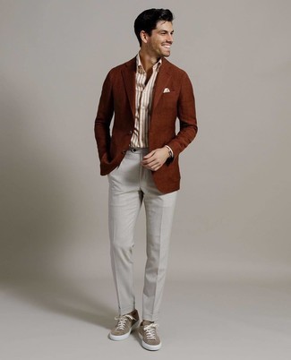 White and Brown Pocket Square Outfits: In situations comfort is key, this combination of a tobacco blazer and a white and brown pocket square is a winner. Add brown suede low top sneakers to the mix to avoid looking too casual.