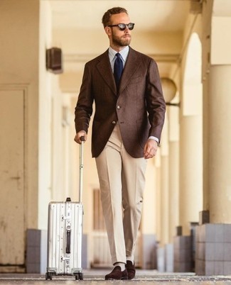 Charcoal Suitcase Outfits For Men: Putting together a brown blazer with a charcoal suitcase is a smart option for a cool and casual ensemble. Dark brown suede loafers are a surefire way to breathe an added touch of style into this getup.