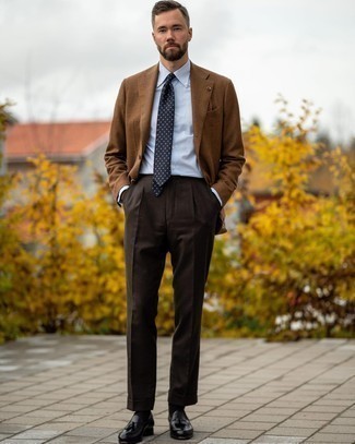 Dark Brown Wool Blazer Spring Outfits For Men: Wear a dark brown wool blazer and dark brown dress pants and you'll ooze class and sophistication. Black leather tassel loafers are the ideal addition to this ensemble. It goes without saying that this one makes for a good, spring-friendly outfit.