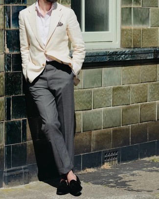 Pink Dress Shirt Outfits For Men: This sophisticated combination of a pink dress shirt and charcoal dress pants is a frequent choice among the dapper chaps. Want to dial it down in the shoe department? Introduce a pair of black suede tassel loafers to the equation for the day.