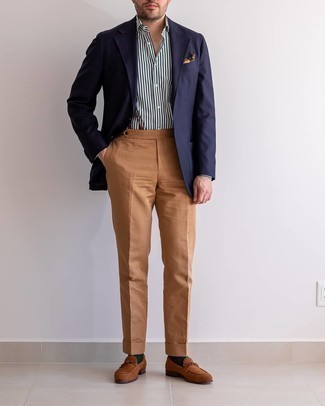 Orange Print Pocket Square Outfits: To don an off-duty outfit with an urban spin, wear a navy blazer with an orange print pocket square. To bring a bit of fanciness to this outfit, introduce a pair of brown suede loafers to the equation.