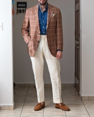 Brown Plaid Blazer Outfits For Men: A brown plaid blazer and white dress pants are strong players in any modern man's closet. If you're puzzled as to how to round off, complete your look with a pair of brown suede loafers.
