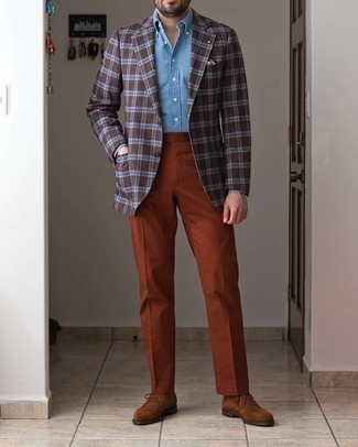 Brown Wool Blazer Outfits For Men: This outfit clearly shows that it pays to invest in such timeless menswear pieces as a brown wool blazer and tobacco dress pants. Why not add a pair of brown suede desert boots to this ensemble for a more relaxed feel?