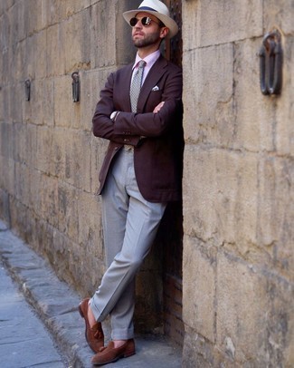 Brown Wool Blazer Outfits For Men: Flaunt your polished self by opting for a brown wool blazer and grey dress pants. Let your styling expertise really shine by rounding off this ensemble with a pair of brown suede tassel loafers.