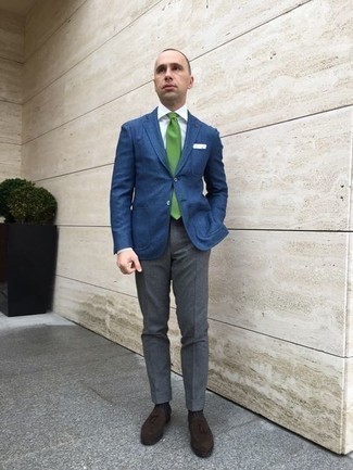 Green Tie Outfits For Men: Put the dandy mode on in a blue wool blazer and a green tie. If you're wondering how to finish, a pair of dark brown suede tassel loafers is a safe option.