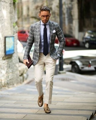 Grey Plaid Blazer Outfits For Men: We're loving how this combo of a grey plaid blazer and beige dress pants instantly makes men look dapper and polished. Let your outfit coordination savvy truly shine by rounding off your outfit with brown leather tassel loafers.