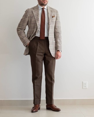 Tobacco Pocket Square Outfits: Who said you can't make a stylish statement with a modern casual look? You can do so with ease in a brown plaid blazer and a tobacco pocket square. Brown leather double monks will give a dash of class to an otherwise straightforward outfit.