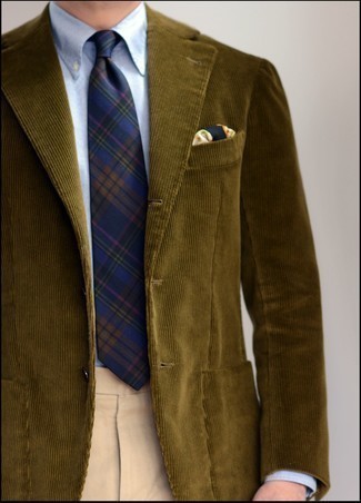 Olive Corduroy Blazer Dressy Outfits For Men: This sophisticated combo of an olive corduroy blazer and beige dress pants will hallmark your styling expertise.
