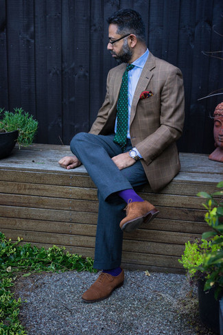Violet Socks Outfits For Men: You're looking at the irrefutable proof that a brown check blazer and violet socks are amazing when combined together in a street style look. If you need to easily kick up this outfit with a pair of shoes, why not complete your ensemble with brown suede oxford shoes?
