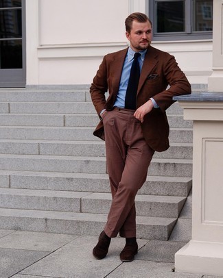 Brown Dress Pants Outfits For Men: This is definitive proof that a brown blazer and brown dress pants are awesome when worn together in a classy look for a modern gentleman. The whole look comes together if you add dark brown suede loafers to this getup.