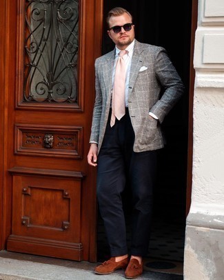 Pink Tie Outfits For Men: Combining a grey plaid blazer with a pink tie is an awesome option for a stylish and sophisticated look. Let your styling credentials really shine by finishing off this look with a pair of brown suede tassel loafers.