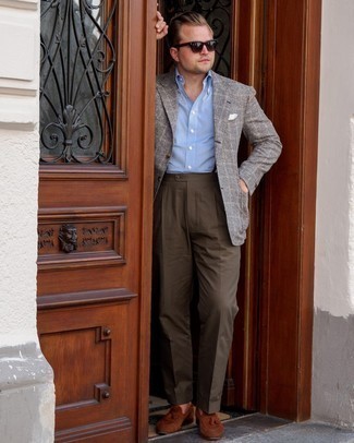 Grey Jacket Outfits For Men: This pairing of a grey jacket and dark brown dress pants is a fail-safe option when you need to look like a maverick in the menswear department. Look at how well this outfit goes with a pair of brown suede tassel loafers.
