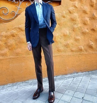 Dark Brown Dress Pants Outfits For Men: Wear a navy blazer with dark brown dress pants for sophisticated style with a twist. A pair of dark brown leather tassel loafers is a surefire footwear style here that's also full of character.