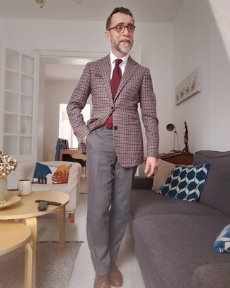 Brown Gingham Blazer Outfits For Men: Putting together a brown gingham blazer and grey dress pants is a guaranteed way to inject your current lineup with some masculine elegance. For a dressier spin, introduce brown leather oxford shoes to this outfit.