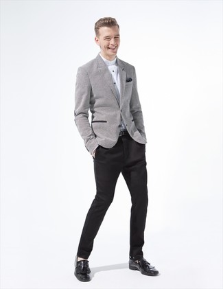 White Dress Shirt with Grey Blazer Outfits For Men: Reach for a grey blazer and a white dress shirt and you're bound to make heads turn. Take this getup a classier path with a pair of black leather tassel loafers.