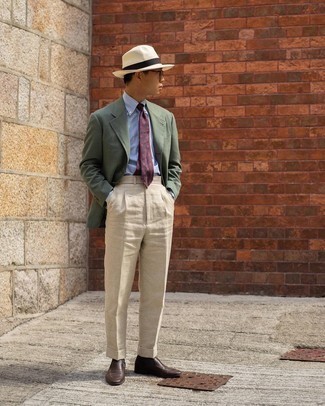 Men's Outfits 2021: Pair an olive blazer with beige linen dress pants for manly refinement with a modernized spin. Look at how great this getup pairs with dark brown leather loafers.