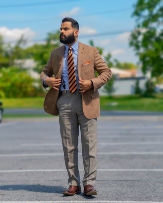 Tan Plaid Wool Blazer Outfits For Men: Try teaming a tan plaid wool blazer with grey dress pants for rugged sophistication with a twist. If you feel like dressing up a bit now, complete your getup with a pair of dark brown leather oxford shoes.