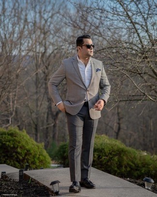 Charcoal Dress Pants Outfits For Men: A brown check blazer looks especially elegant when teamed with charcoal dress pants. Complete this outfit with a pair of black leather tassel loafers and ta-da: your outfit is complete.