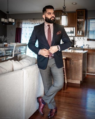 Brown Tie Outfits For Men: A black blazer and a brown tie make for the ultimate refined look. Let your sartorial prowess truly shine by completing your outfit with burgundy leather oxford shoes.