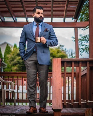 Navy and Green Check Blazer Outfits For Men: We love how this combination of a navy and green check blazer and dark brown dress pants immediately makes a man look elegant and smart. Add a pair of dark brown leather brogues to the equation for maximum style.