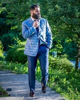 Navy Dress Pants Outfits For Men: To look like a true dandy at all times, rock a blue plaid blazer with navy dress pants. Look at how great this look goes with dark brown leather loafers.