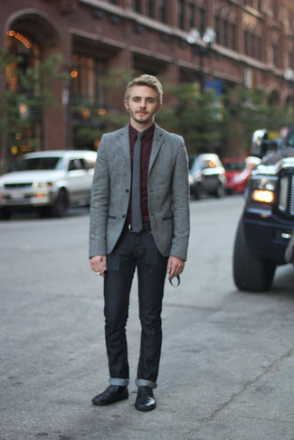 Burgundy Dress Shirt Outfits For Men: A burgundy dress shirt and black jeans are good for both semi-casual occasions and day-to-day wear. A pair of black leather loafers will put a different spin on an otherwise standard look.