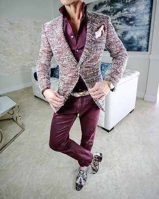 Burgundy Jeans Outfits For Men: This pairing of a burgundy check blazer and burgundy jeans is hard proof that a safe casual outfit can still look truly sharp. To bring a little fanciness to this outfit, grab a pair of white and brown velvet tassel loafers.