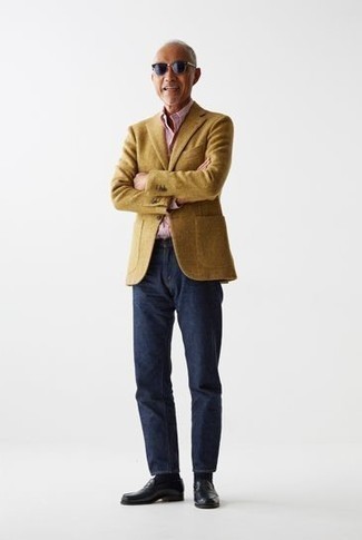 Mustard Wool Blazer Outfits For Men: A mustard wool blazer and navy jeans will add refined style to your daily repertoire. Add black leather loafers to the equation to instantly spice up the outfit.