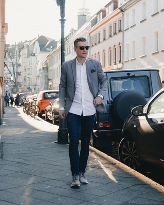 Grey Athletic Shoes Outfits For Men: If the occasion calls for a polished yet neat outfit, wear a grey blazer with navy jeans. For times when this outfit is just too much, dress it down by sporting grey athletic shoes.