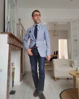Navy Tie Outfits For Men: Consider teaming a light blue blazer with a navy tie and you're guaranteed to turn every head around. If not sure as to the footwear, stick to a pair of dark brown suede tassel loafers.