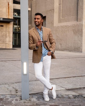 Tan Blazer Outfits For Men: Such items as a tan blazer and white jeans are the perfect way to inject some sophistication into your day-to-day collection. And if you wish to immediately dress down your outfit with one item, add white leather low top sneakers to the mix.