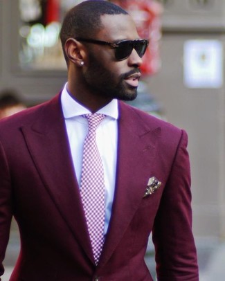 Hot Pink Tie Outfits For Men: This combination of a burgundy blazer and a hot pink tie is the picture of manly refinement.