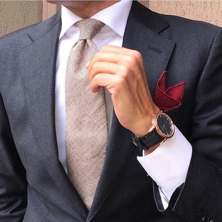 Burgundy Pocket Square Summer Outfits: If you're on the hunt for a city casual but also on-trend outfit, reach for a black blazer and a burgundy pocket square. You're sure to always look stylish even despite the unbearable heat if you have this getup as a last-minute grab.