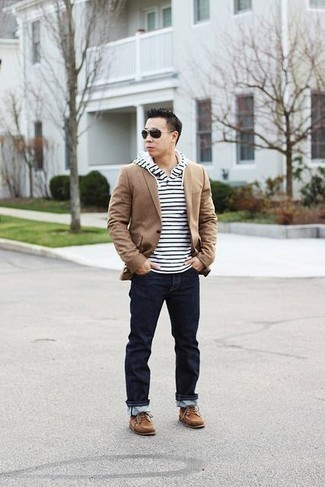 Tan Blazer with Hoodie Outfits For Men: For a laid-back ensemble, try teaming a tan blazer with a hoodie — these two pieces work perfectly together. A pair of tan suede desert boots is a tested footwear style here that's full of character.