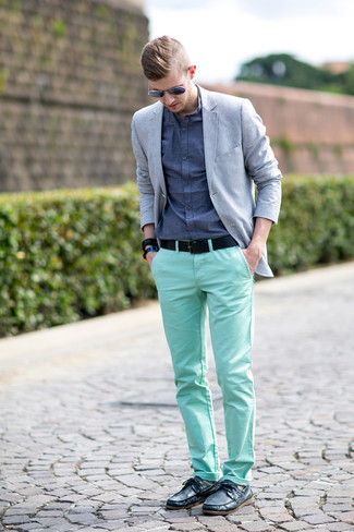 Grey Blazer with Green Pants Outfits For Men (5 ideas & outfits