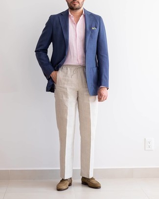 Multi colored Print Pocket Square Outfits: Putting together a blue plaid blazer with a multi colored print pocket square is a savvy choice for a laid-back getup. Spice up this outfit with a classier kind of shoes, like this pair of tan suede loafers.