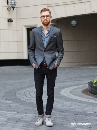 Charcoal Suede Derby Shoes Outfits: The combination of a charcoal blazer and black skinny jeans makes this a solid laid-back getup. Inject a touch of elegance into this outfit by slipping into charcoal suede derby shoes.