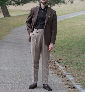 Beige Wool Dress Pants Outfits For Men: This classy combo of a dark brown wool blazer and beige wool dress pants is a common choice among the dapper guys. Introduce a pair of dark brown suede loafers to the equation and ta-da: the ensemble is complete.